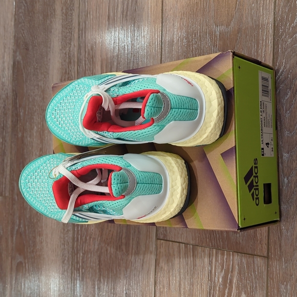 Adidas Ultra boost 1.0 DNA in  Bahia Mint/Eqt Green/Cloud White color - NWT - Picture 3 of 8